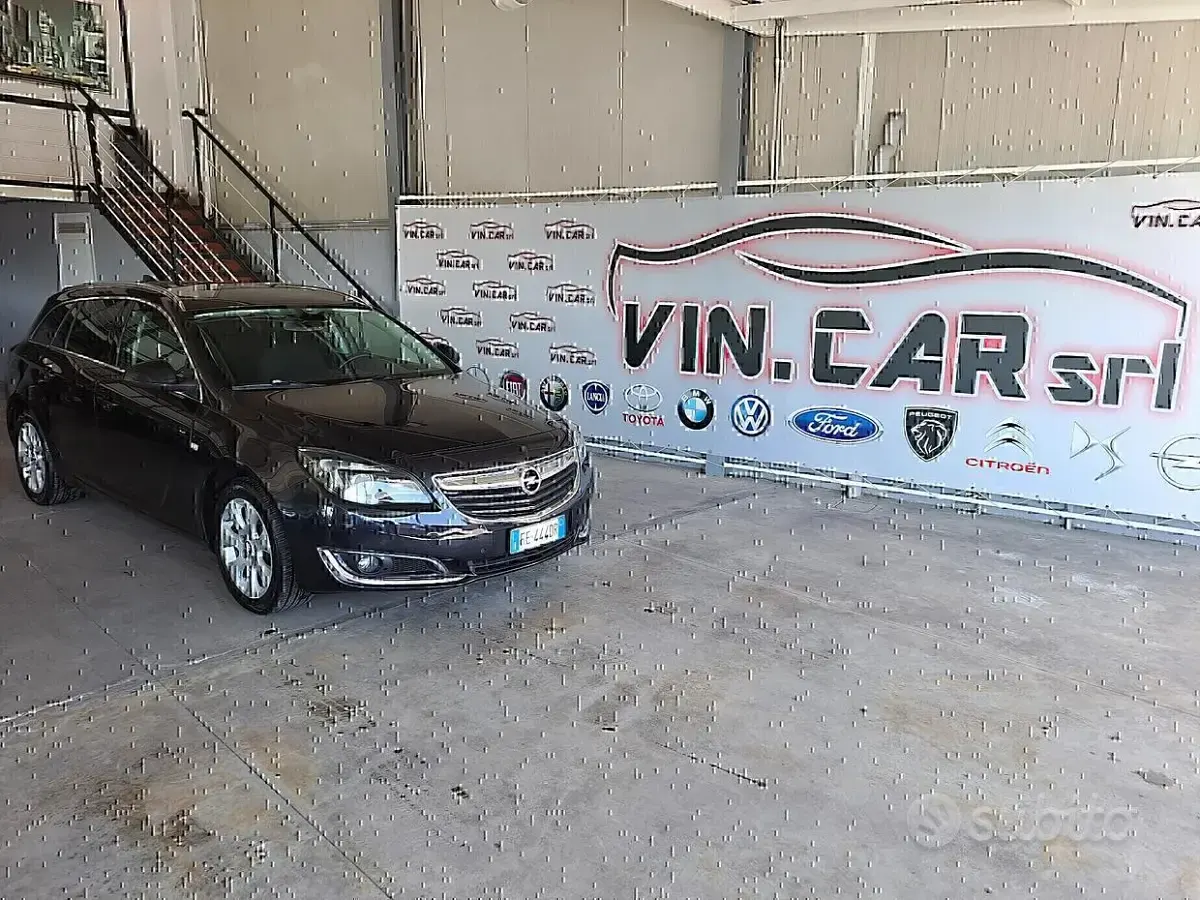 Usata Opel Insignia Cosmo 136 CV (100 kW) 2016 Nero Station wagon