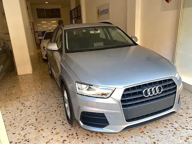Usata Audi Q3 Comfort 150 CV (110 kW) 2016 Grigio SUV