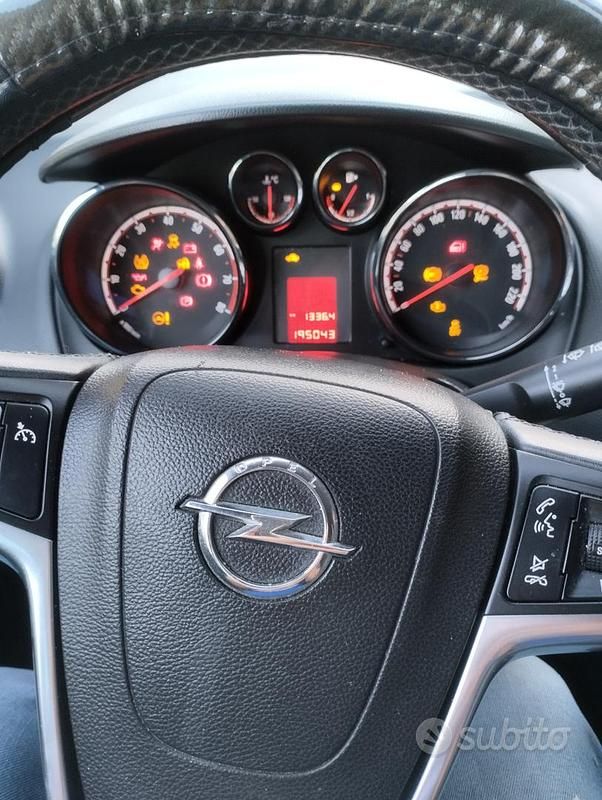 Usata Opel Meriva 120 CV (88 kW) 2013 Grigio Monovolume