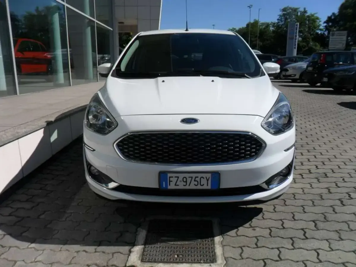 Usata Ford Ka Ultimate 86 CV (63 kW) 2019 Bianco frozen Berlina