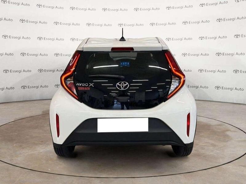 Usata Toyota Aygo X Active 72 CV (52 kW) 2023 Bianco SUV