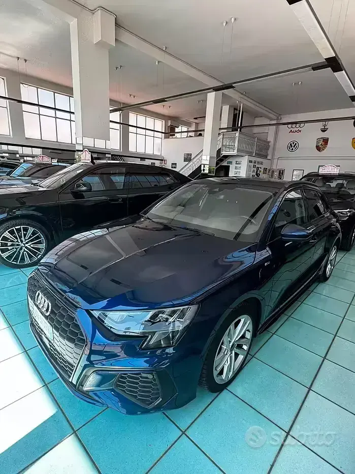 Usata Audi A3 S-Line 150 CV (110 kW) 2021 Blu/azzurro Berlina