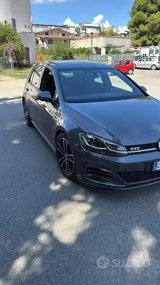 Usata VW Golf VII GTD 184 CV (135 kW) 2017 Berlina