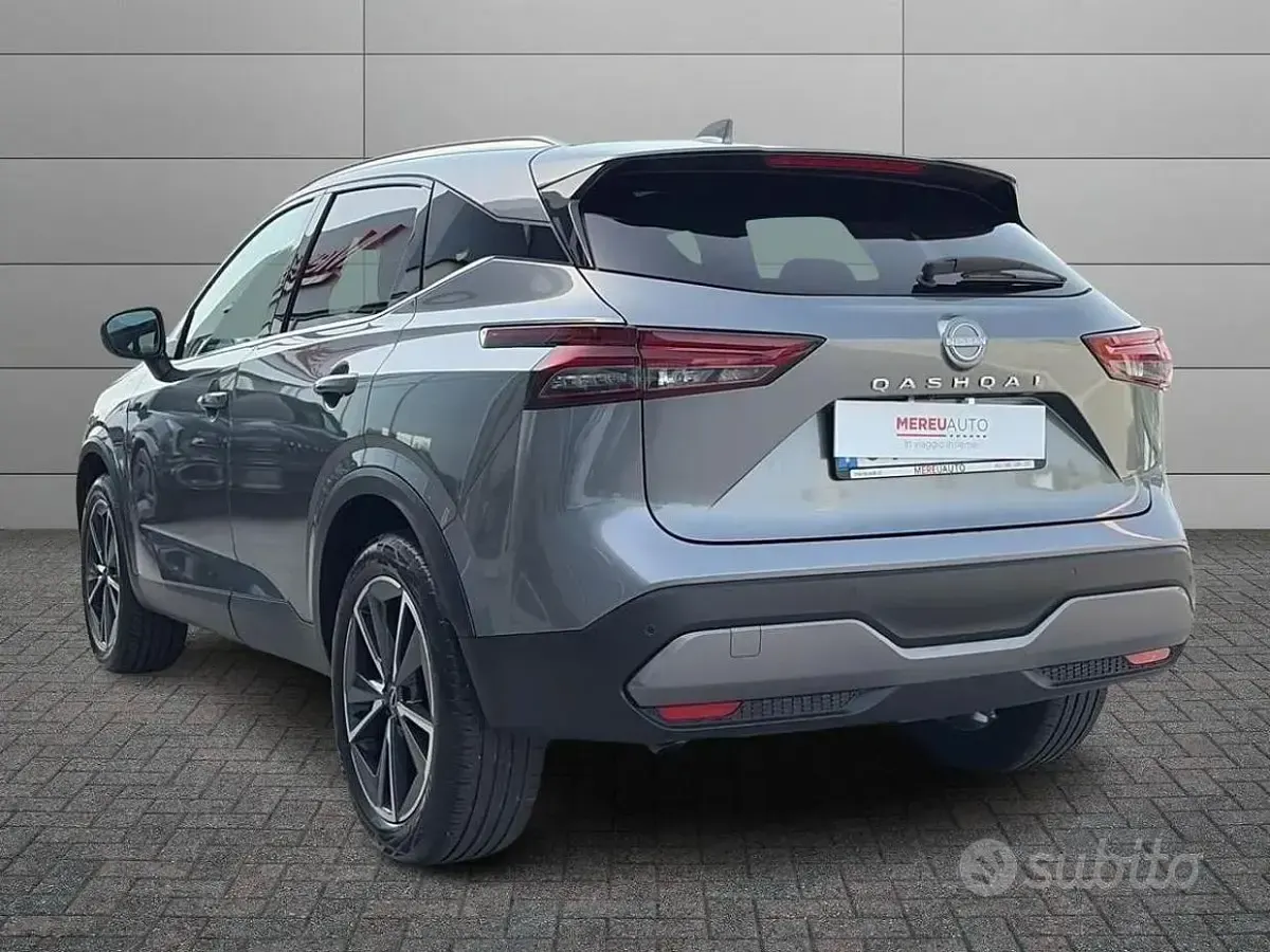 Usata Nissan Qashqai Tekna 140 CV (102 kW) 2024 Grigio SUV