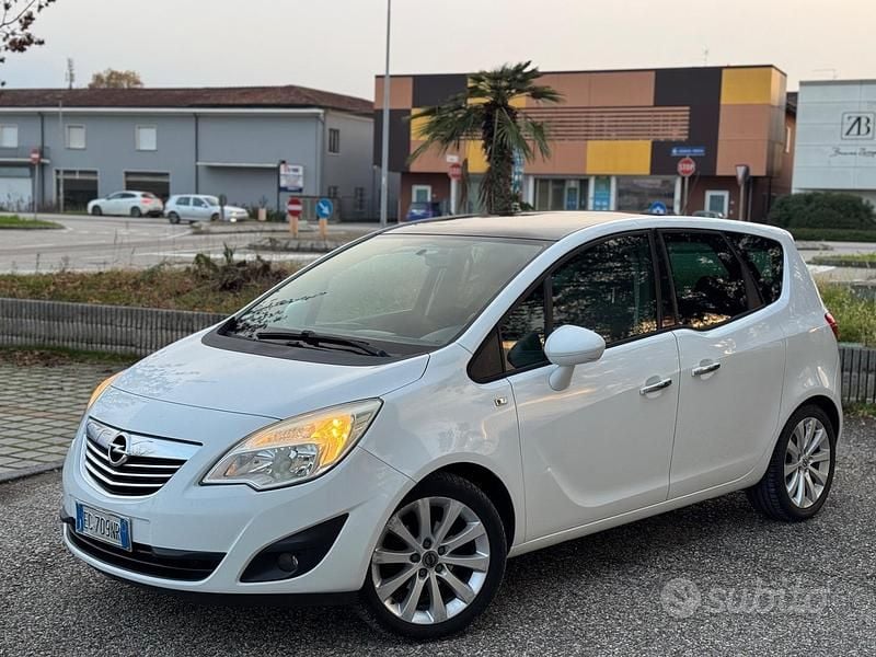 Bianco Usata 2010 Opel Meriva Cosmo Monovolume | 3490 € (Super prezzo) - Immagine 1/4