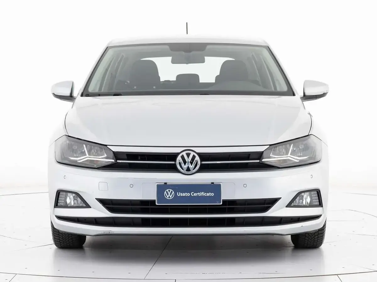 Usata VW Polo Comfortline 80 CV (58 kW) 2019 Argento Utilitaria