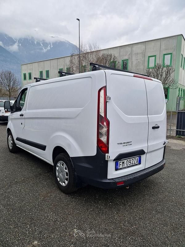 Usata Ford Transit Custom 131 CV (96 kW) 2017 Bianco Berlina