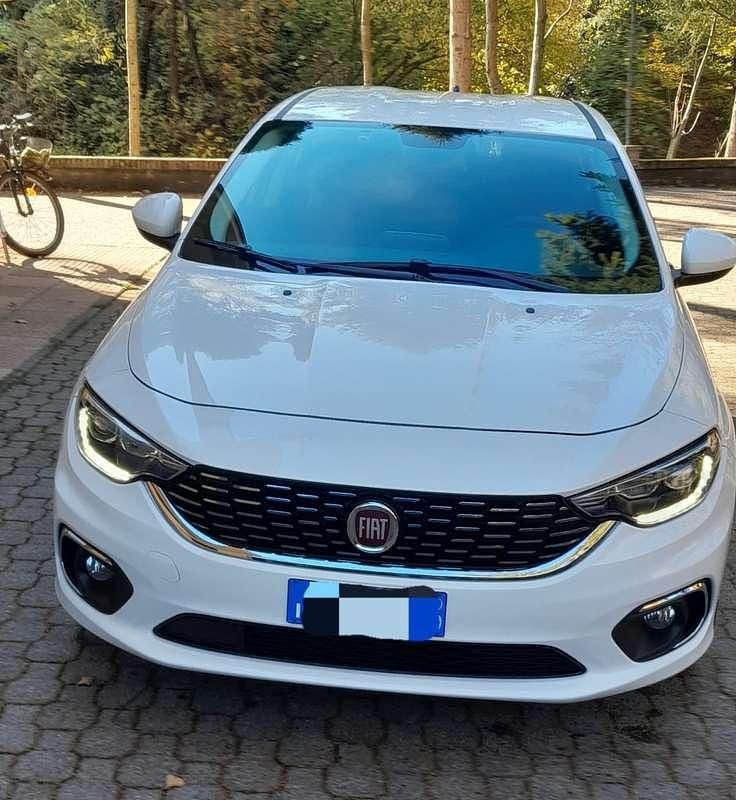 Usata Fiat Tipo Lounge 95 CV (69 kW) 2016 Bianco Station wagon