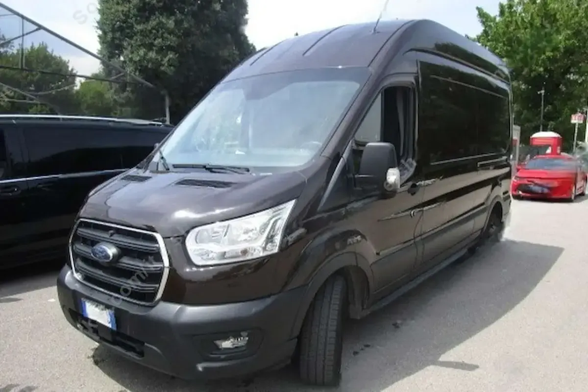 Usata Ford Transit Trend 131 CV (96 kW) 2022 Marrone Furgone