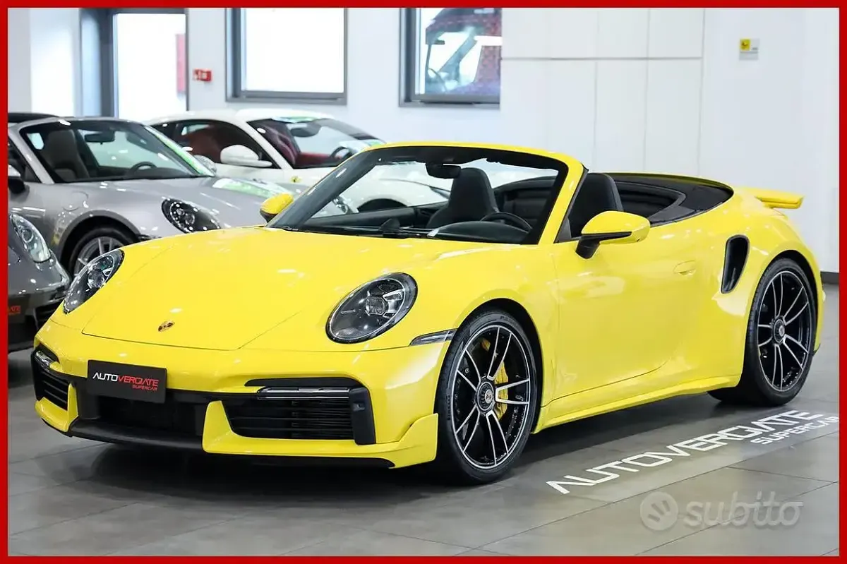 Usata Porsche 992 650 CV (478 kW) 2021 Cabrio