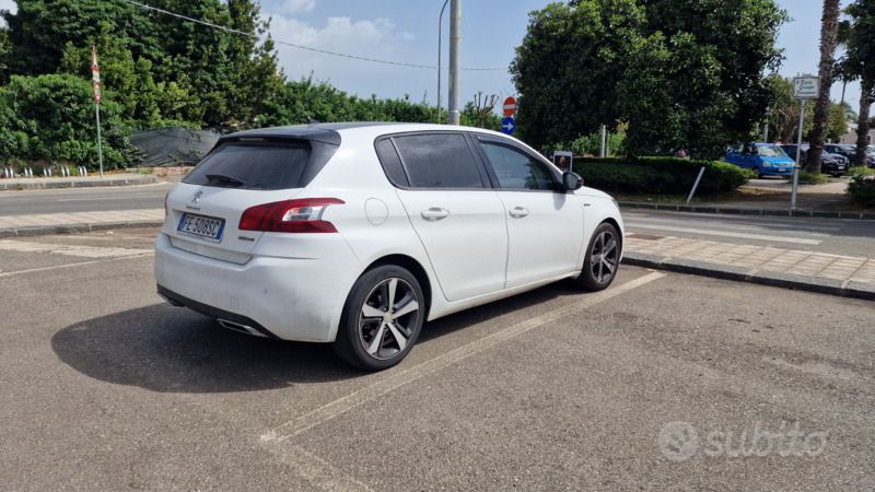 Usata Peugeot 308 92 CV (67 kW) 2016 Bianco Utilitaria