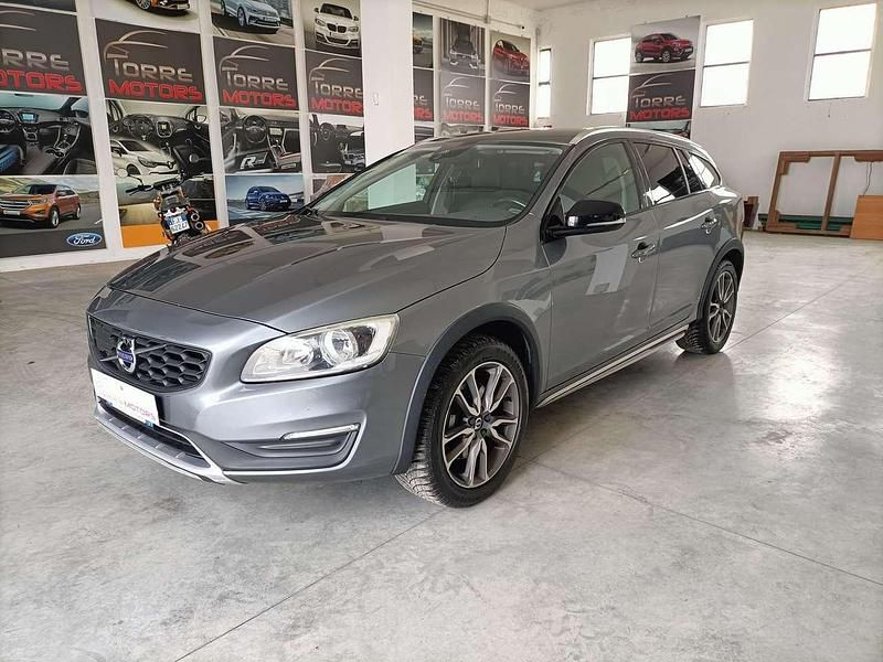 Usata Volvo V60 CC 150 CV (110 kW) 2016 Grigio Station wagon