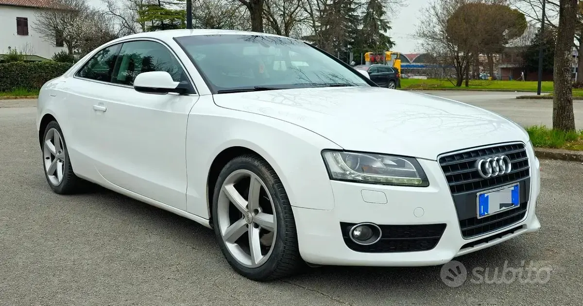 Usata Audi A5 Ambition 190 CV (139 kW) 2010 Bianco Coupé