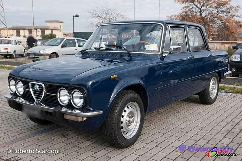 Usata Alfa Romeo Giulia Super 122 CV (89 kW) 1976 Blu/azzurro Berlina
