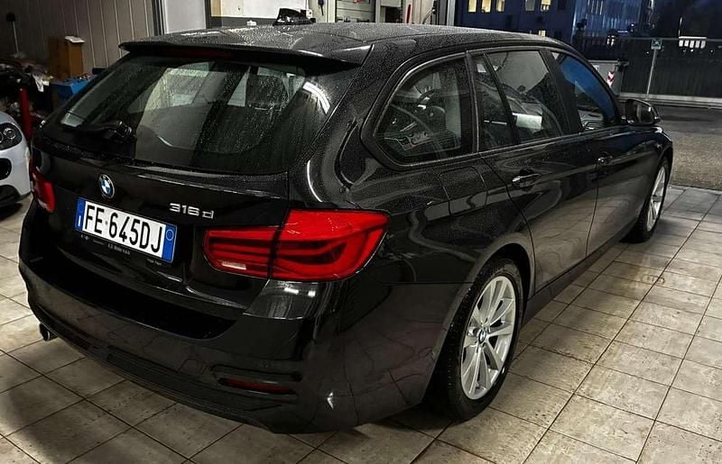 Usata BMW 316 Advantage 116 CV (85 kW) 2016 Nero Station wagon