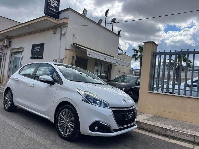 Usata Peugeot 208 Allure 82 CV (60 kW) 2016 Argento Utilitaria