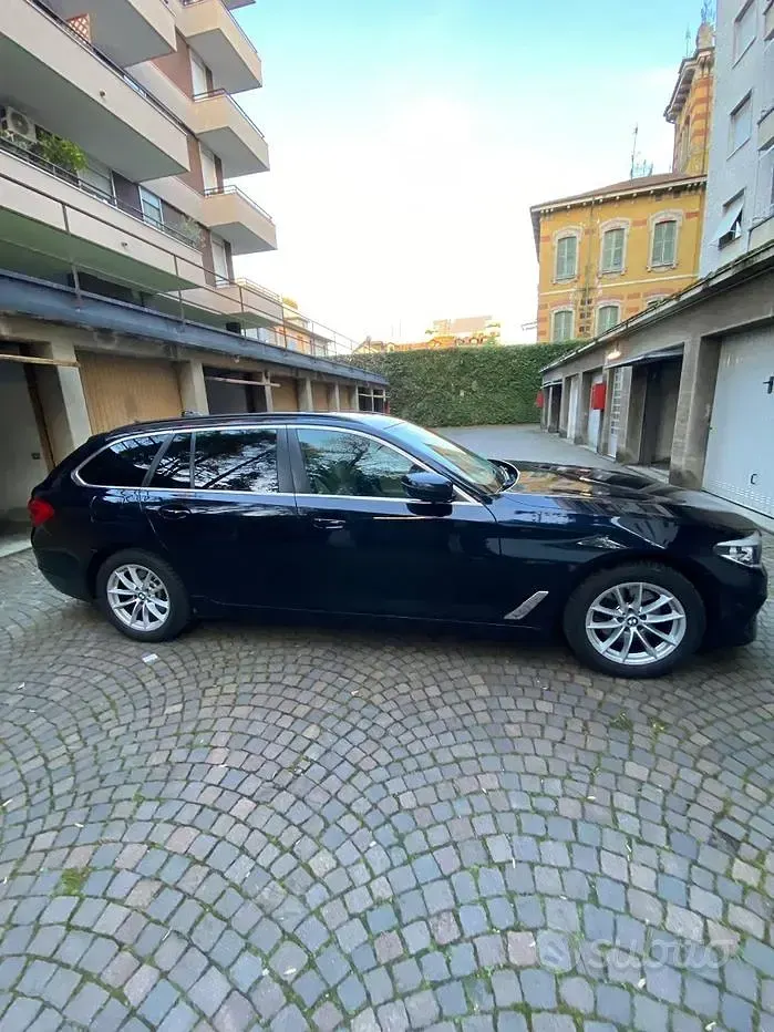 Usata BMW 520 190 CV (139 kW) 2017 Nero Station wagon