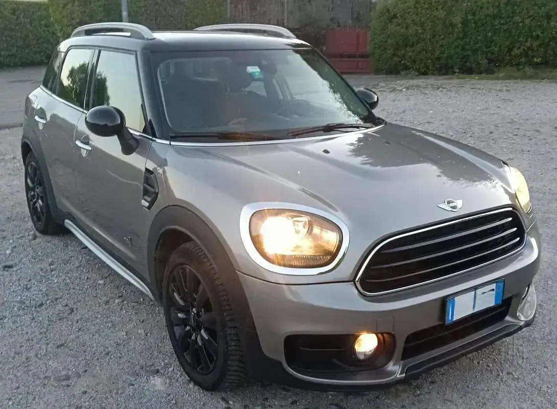 Usata Mini Cooper D Countryman 150 CV (110 kW) 2018 Grigio SUV