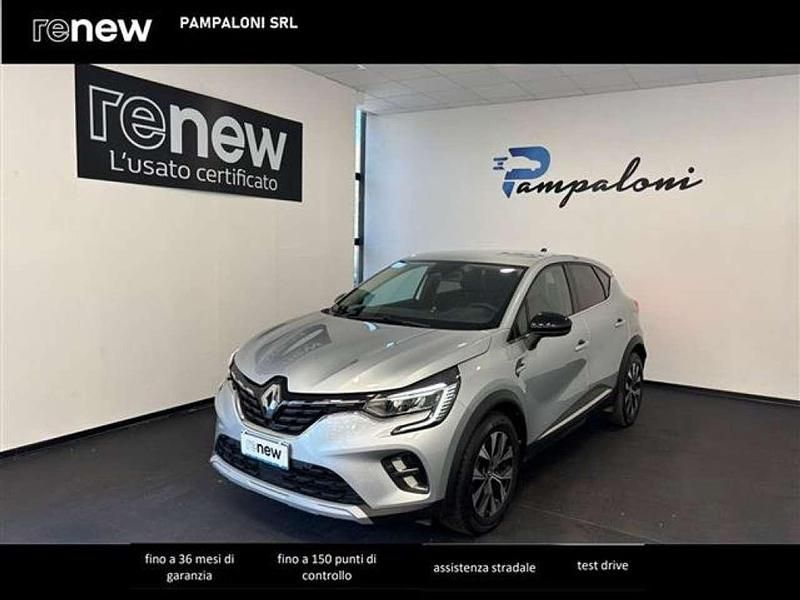 Usata Renault Captur Techno 160 CV (117 kW) 2022 Grigio chiaro SUV