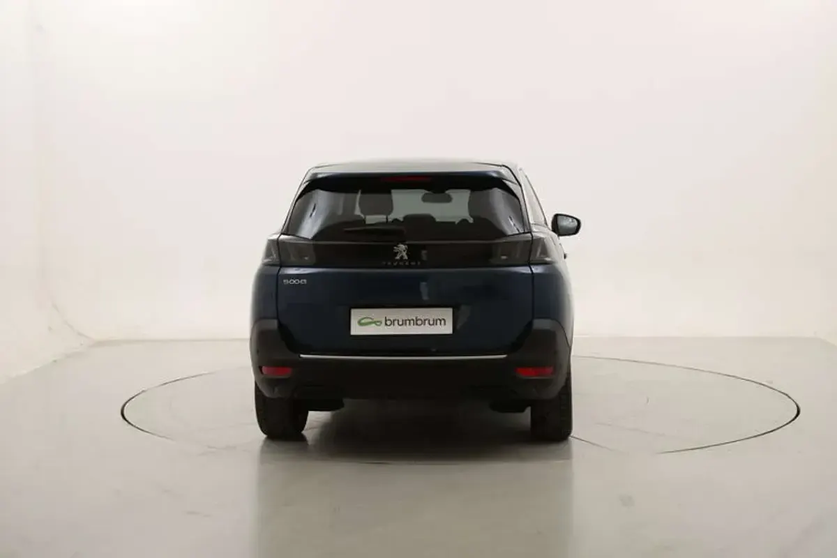 Usata Peugeot 5008 Allure 131 CV (96 kW) 2022 Blu SUV