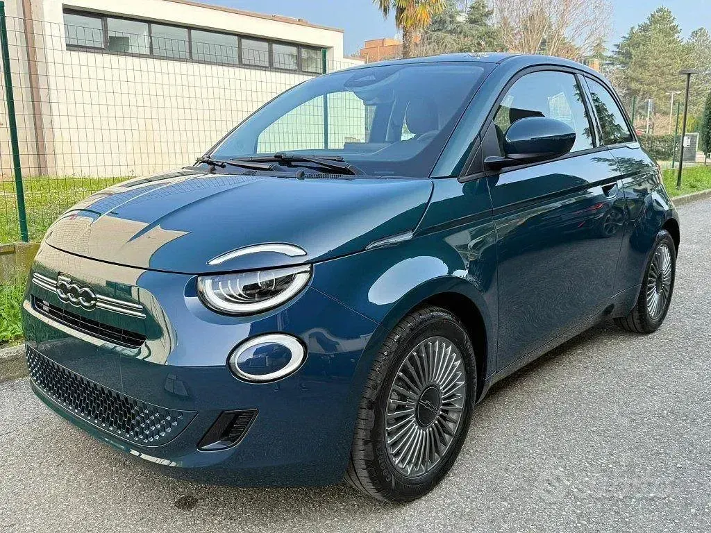 Nuova Fiat 500 65 CV (47 kW) 2026 Bluazzurro Berlina