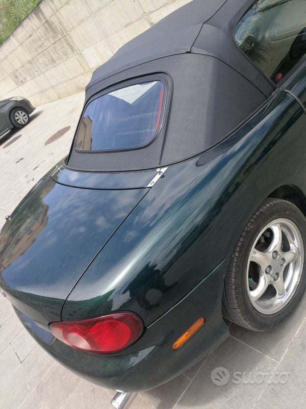 Verde Usata 2001 Mazda MX5 Cabrio | 10.000 € (Buon prezzo) - Immagine 1/4