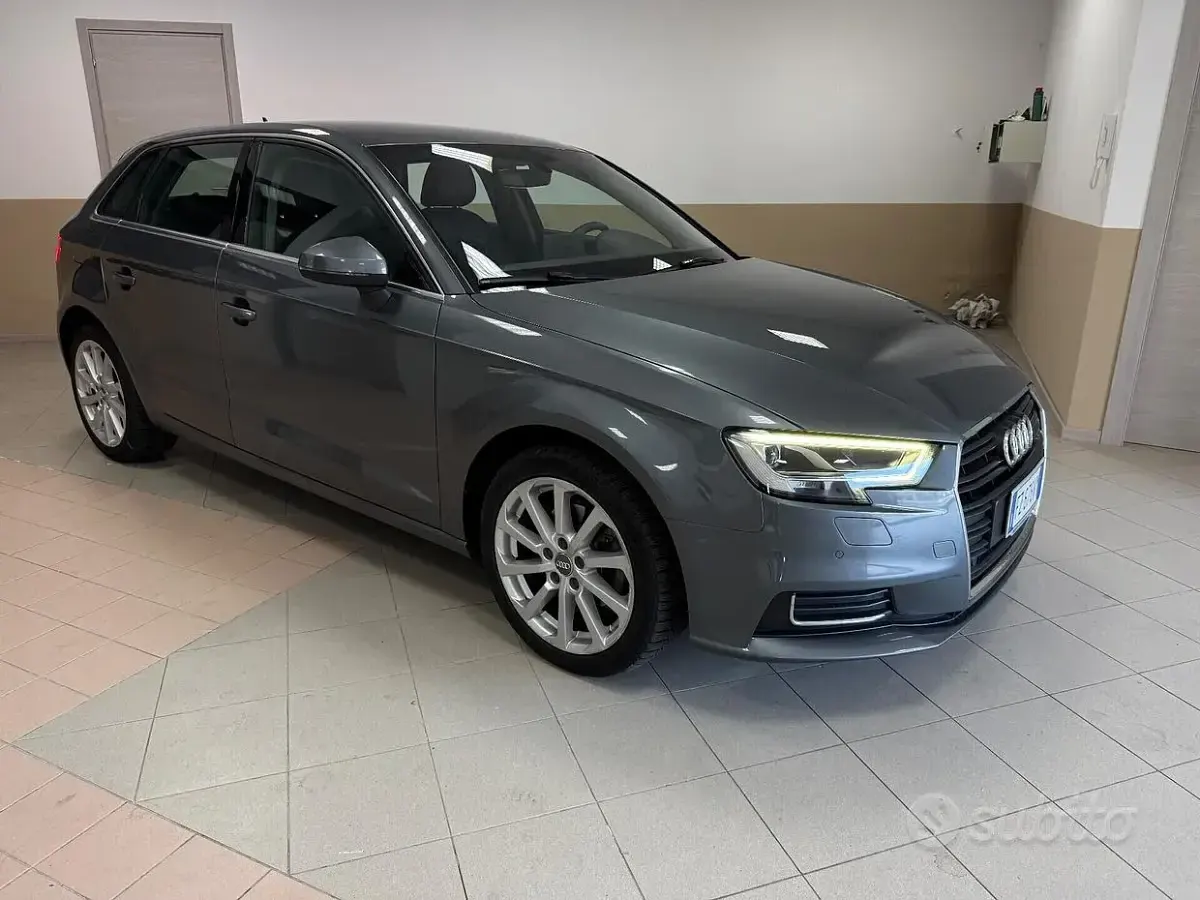 Usata Audi A3 Sport 116 CV (85 kW) 2018 Grigio Berlina