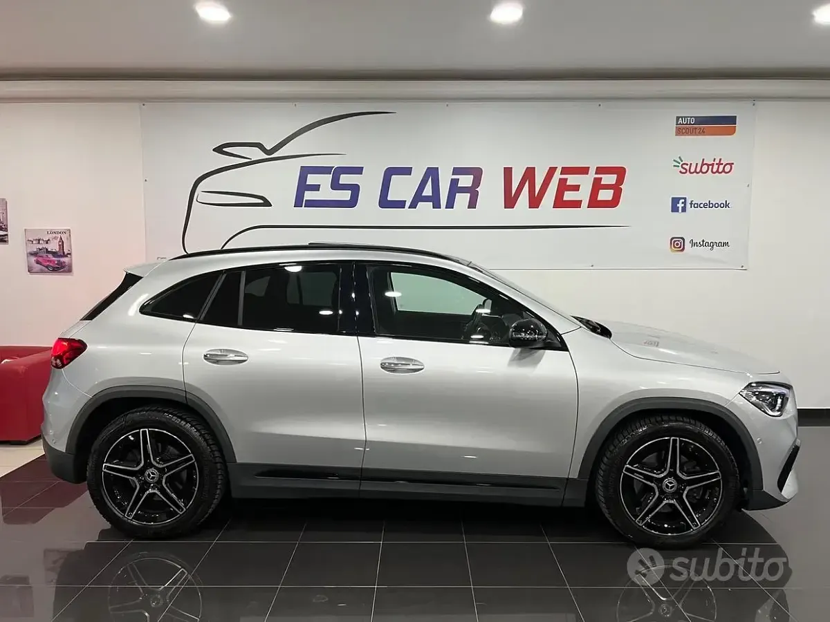 Usata Mercedes GLA220 Premium 190 CV (139 kW) 2022 Grigio SUV