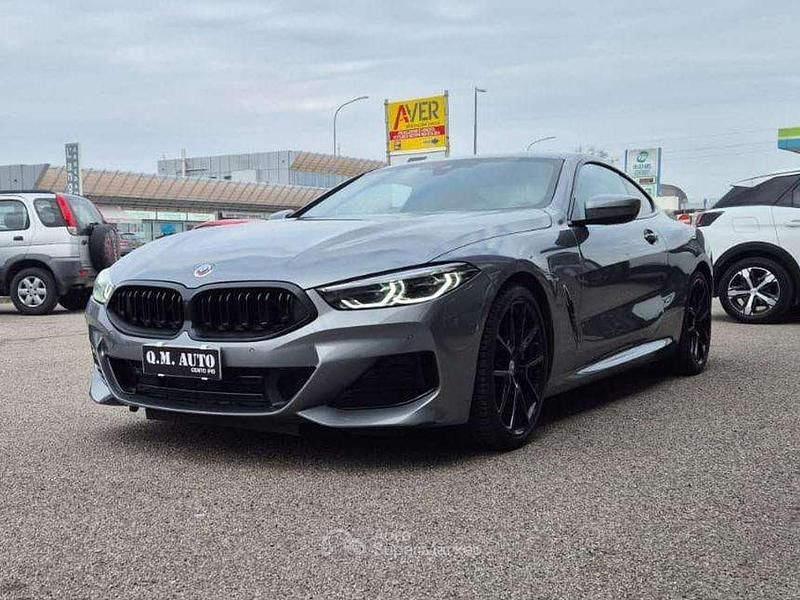 Usata BMW 840 Coupé M Sport 333 CV (244 kW) 2022 Grigio Coupé