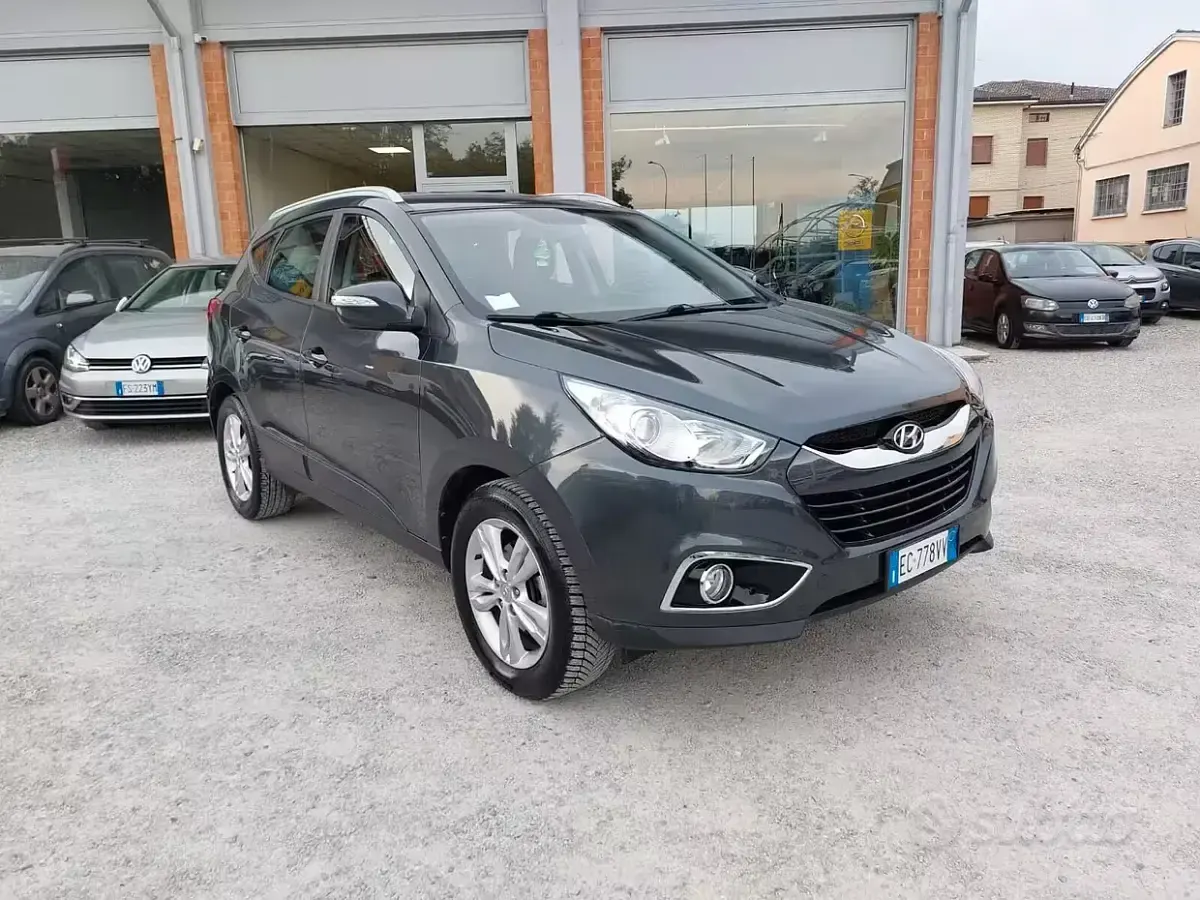 Usata Hyundai ix35 Comfort 136 CV (100 kW) 2010 Grigio SUV