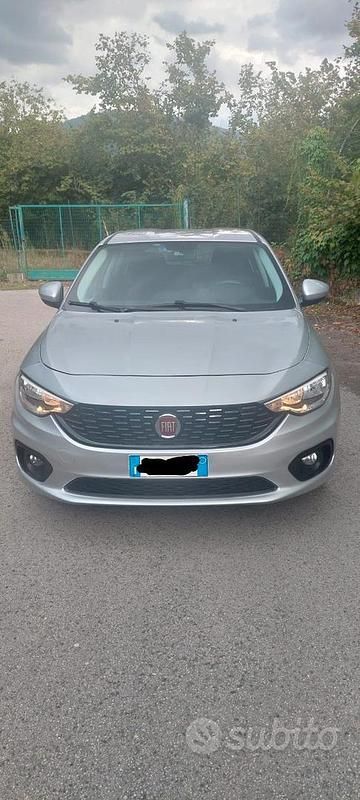 Usata Fiat Tipo 95 CV (69 kW) 2016 Grigio Berlina