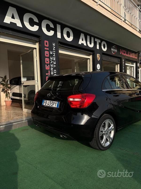 Usata Mercedes A180 Premium 108 CV (79 kW) 2016 Nero Berlina