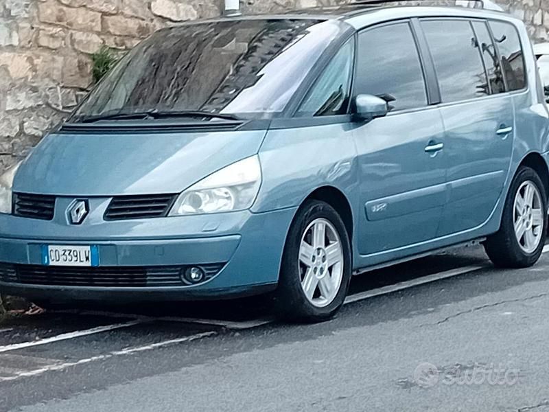 Usata Renault Espace 150 CV (110 kW) 2003 Grigio Monovolume