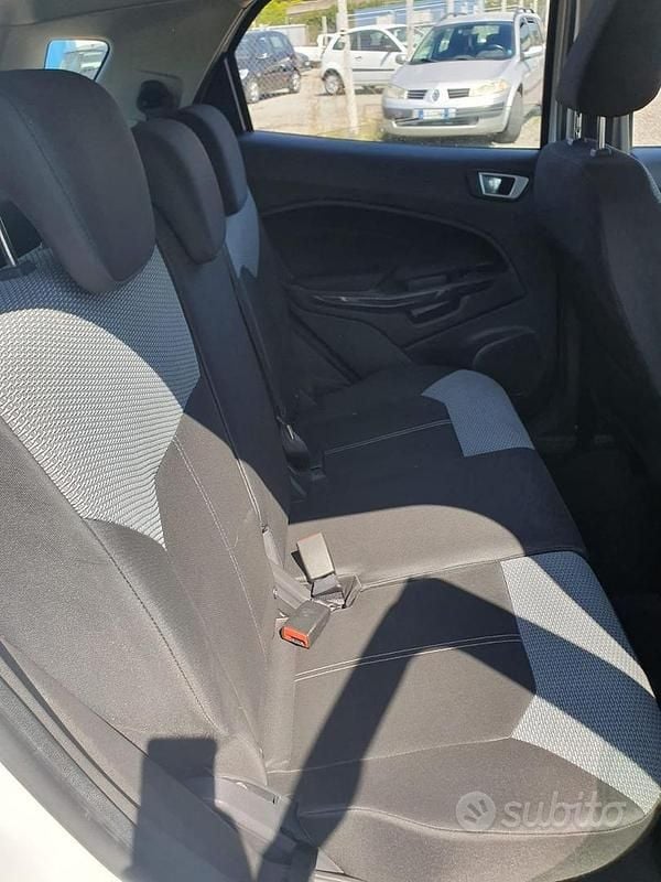 Begagnad Ford Ecosport 2017 Vit SUV