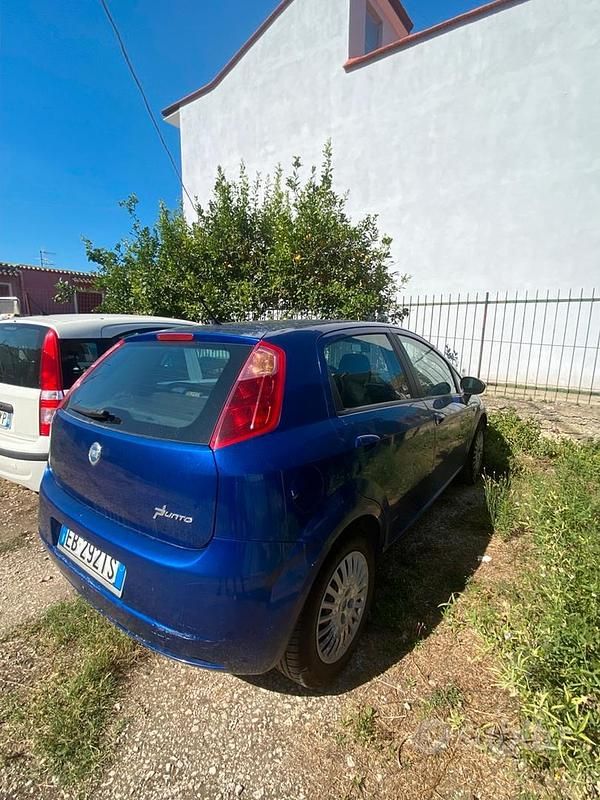Usata Fiat Grande Punto 90 CV (66 kW) 2007 Blu Utilitaria