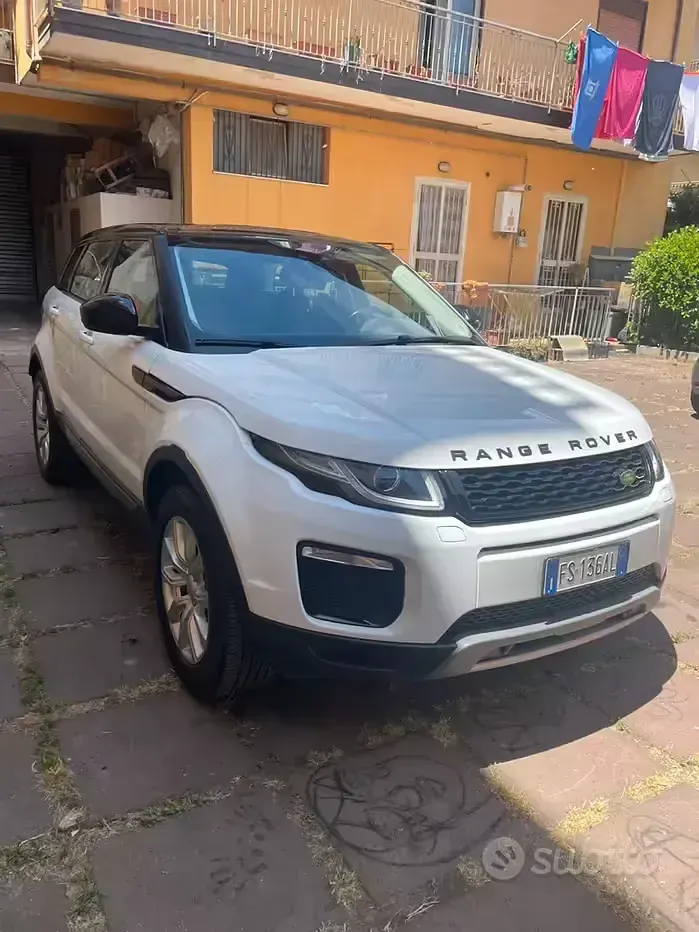 Usata Land Rover Range Rover evoque 150 CV (110 kW) 2018 Bianco Station wagon