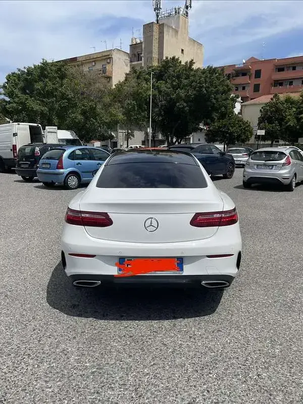 Usata Mercedes E220 Premium 194 CV (142 kW) 2018 Coupé