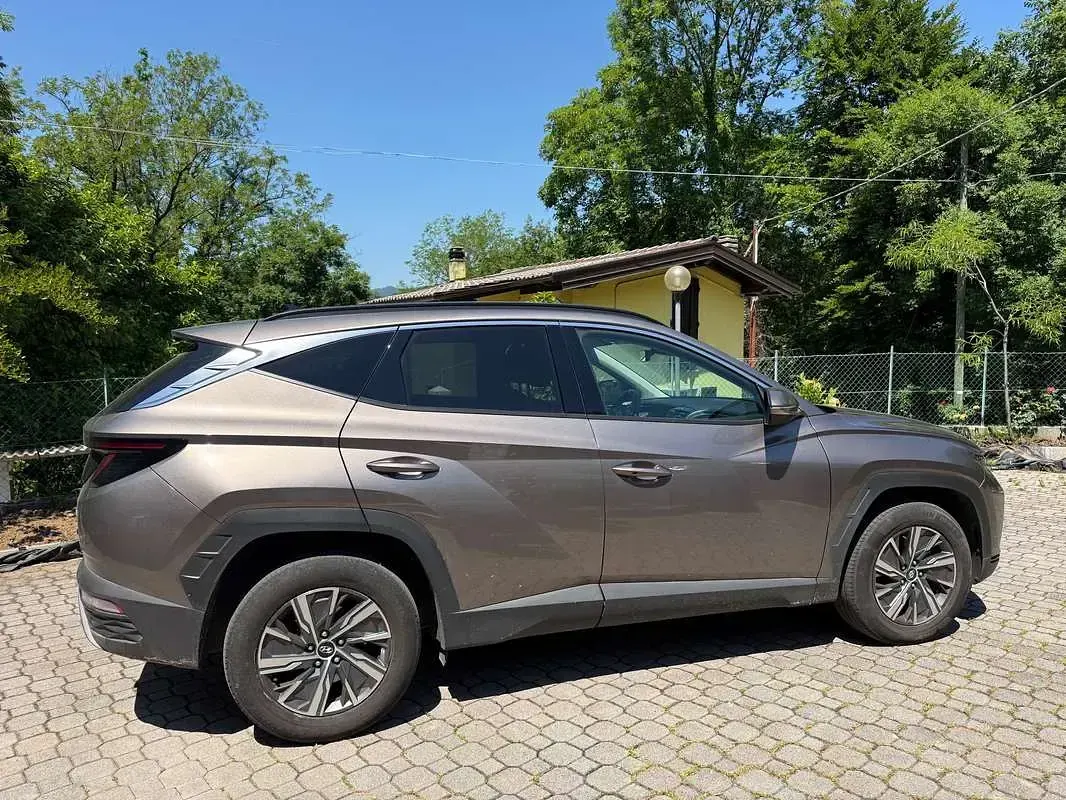 Usata Hyundai Tucson 230 CV (169 kW) 2023 Bronzo SUV