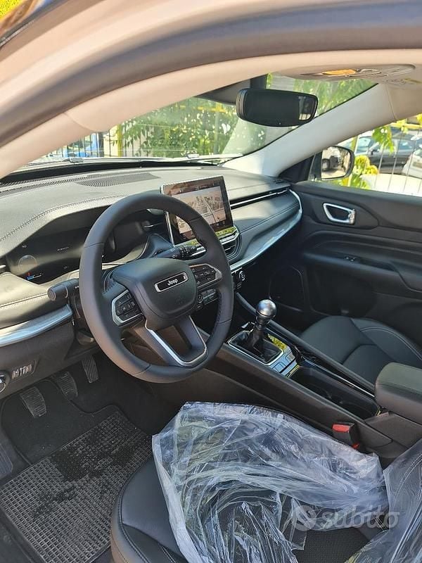 Usata Jeep Compass 130 CV (95 kW) 2023 Grigio SUV