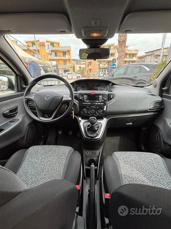 Usata Lancia Ypsilon S 69 CV (50 kW) 2023 Bianco Utilitaria