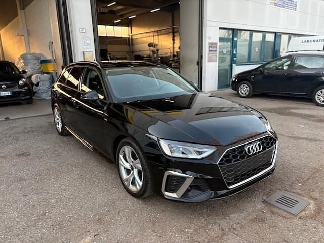Usata Audi A4 Ambiente 163 CV (119 kW) 2024 Nero Station wagon