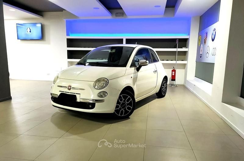 Bianco Usata 2008 Fiat 500 Tre volumi | 5000 € (Buon prezzo) - Immagine 1/4