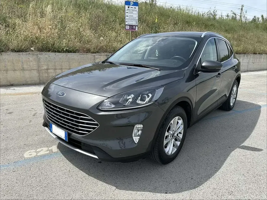 Usata Ford Kuga Titanium 120 CV (88 kW) 2020 SUV