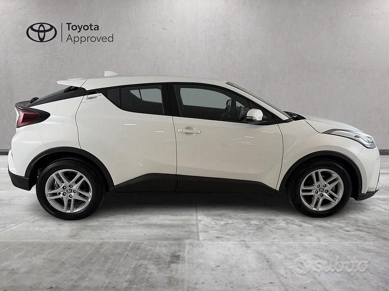 Usata Toyota C-HR Active 2023 Bianco SUV