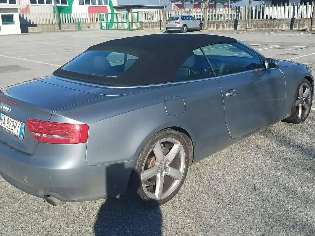 Usata Audi A5 Cabriolet 160 CV (117 kW) 2010 Argento Cabrio
