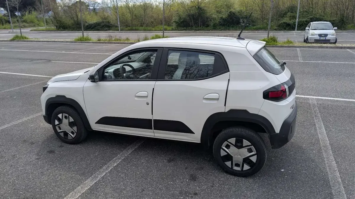 Usata Dacia Spring Expression 19 kW (26 CV) 2025 Utilitaria