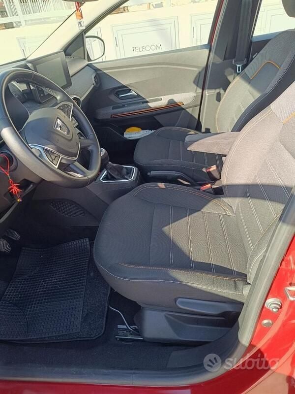 Usata Dacia Sandero 101 CV (74 kW) 2022 Rosso Utilitaria