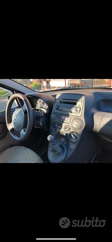 Usata 2007 Fiat Panda Tre volumi | 2400 € - Immagine 1/3