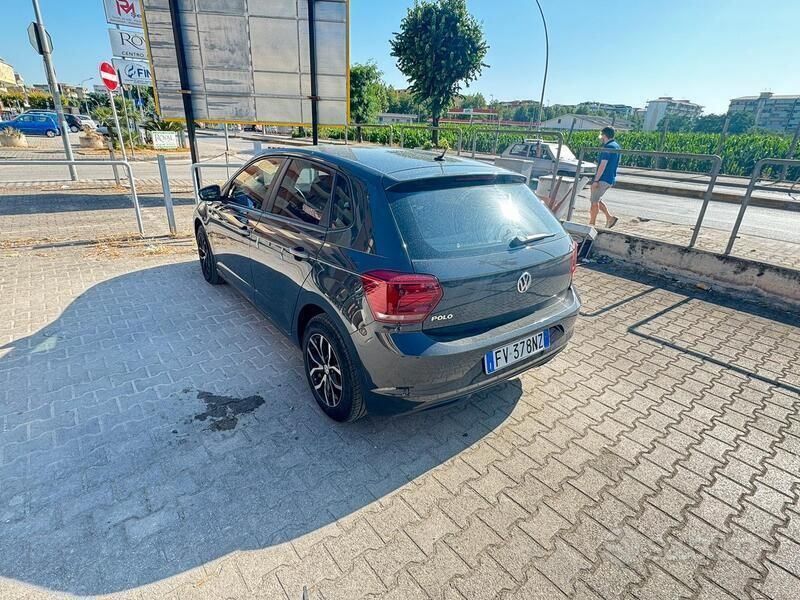Usata VW Polo 75 CV (55 kW) 2019 Grigio Berlina