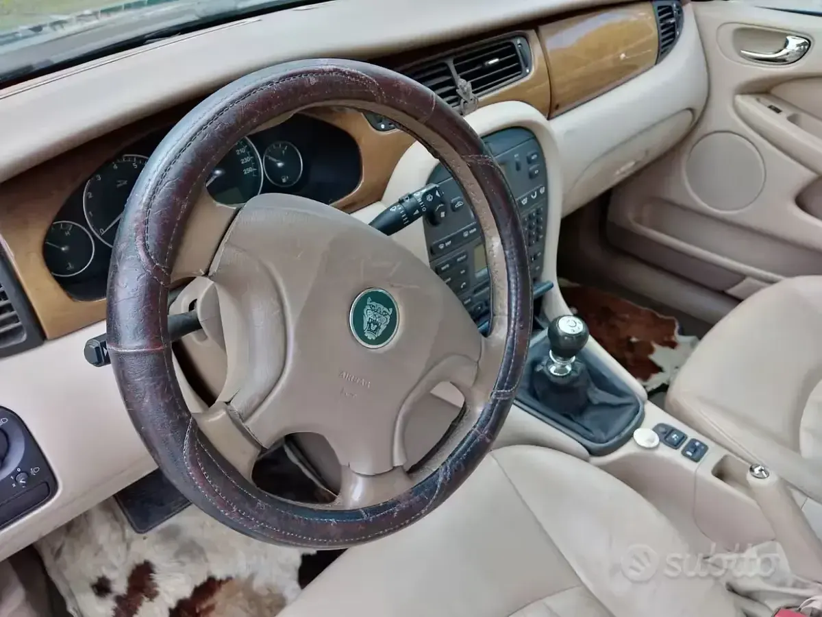 Usata Jaguar X-type 156 CV (114 kW) 2003 Verde Berlina